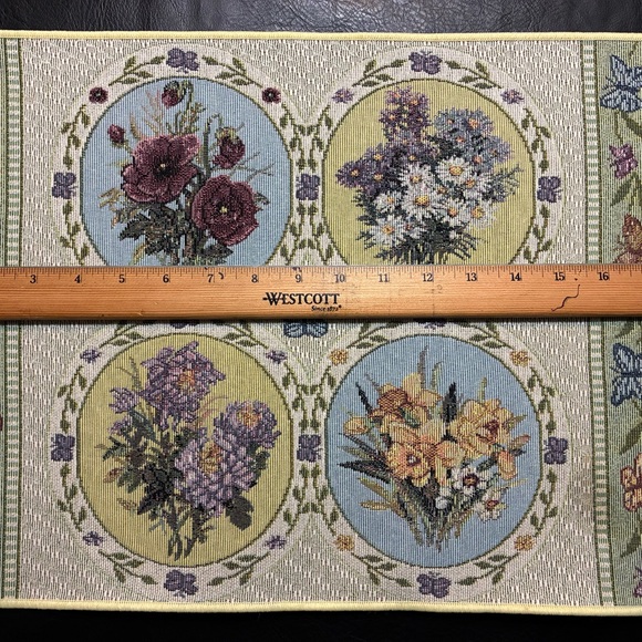 Butterfly Floral Tapestry Placemat by Lena Liu Daisy, Set Of 10 Made In USA - Picture 8 of 14